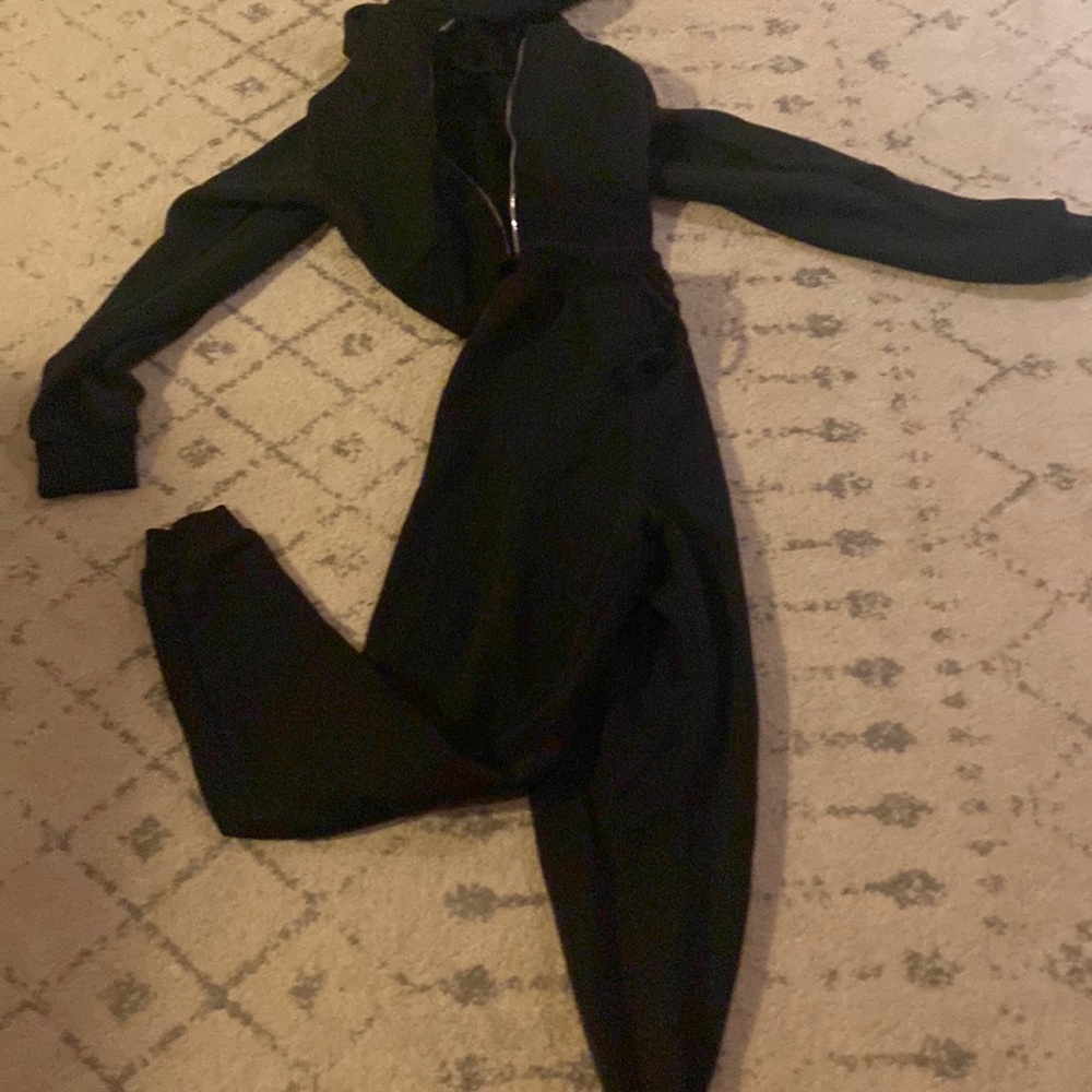 Pretty Little Thing Comfy Set.